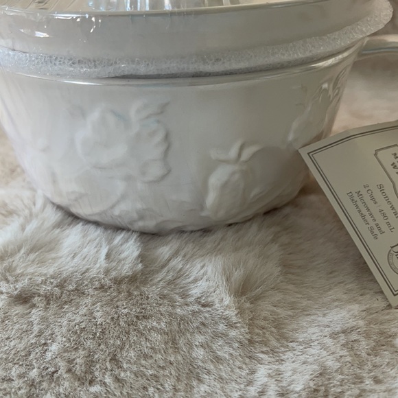 Southern Living measuring cup with juicer 🍊 - Picture 3 of 9